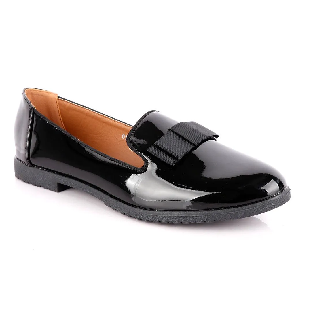 Geerte Corporate Wetlips Cover Black Flat Shoe