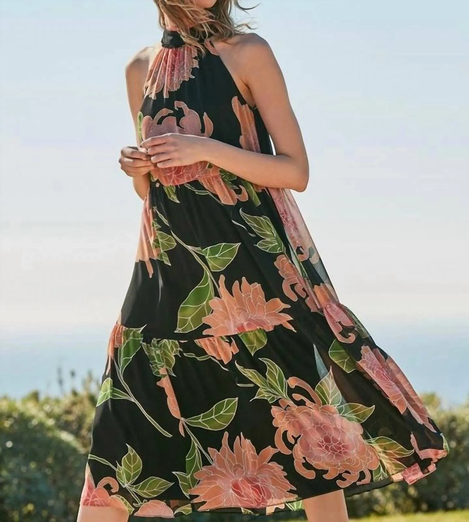 Immeasurable Dress In Black