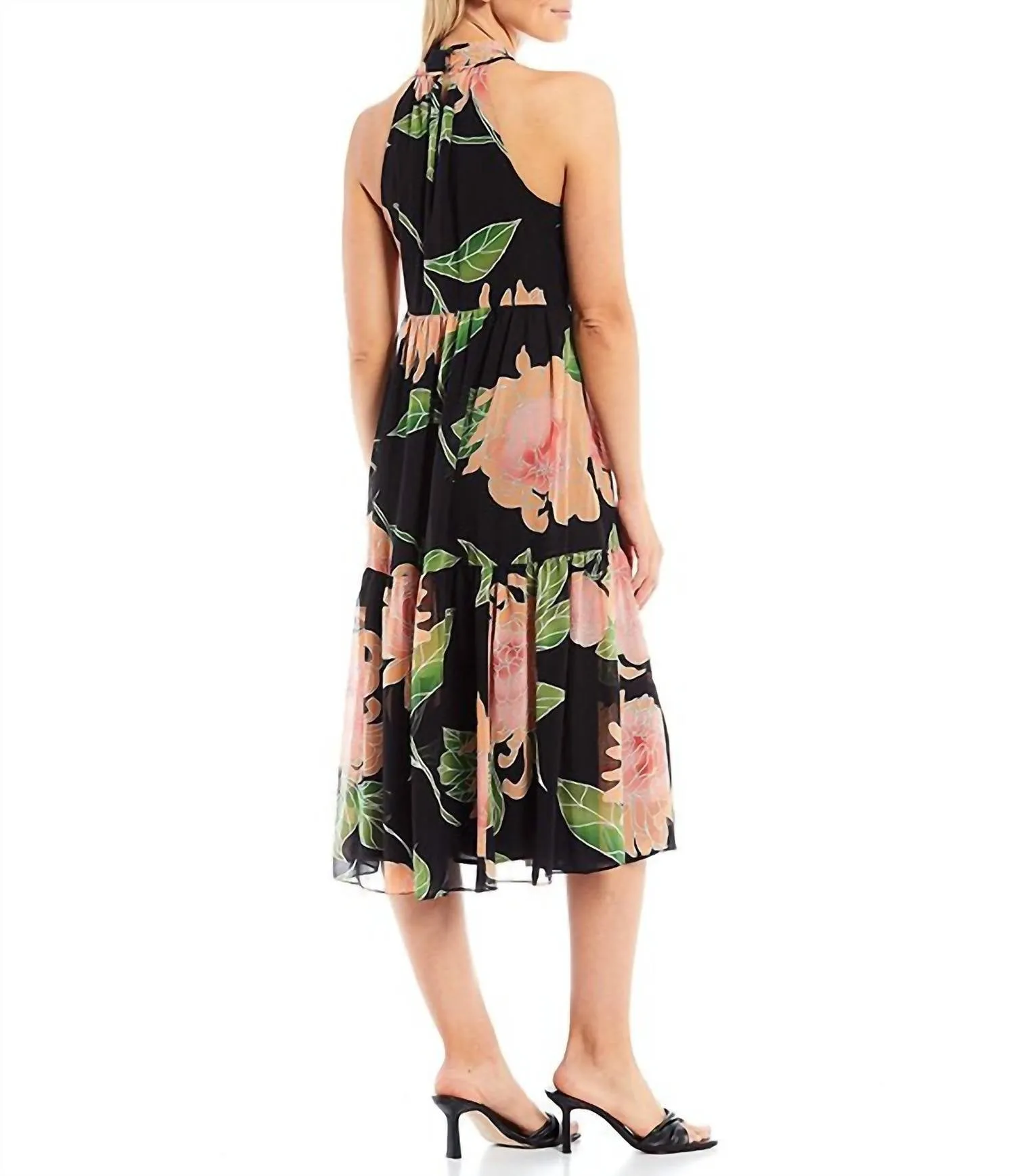 Immeasurable Dress In Black