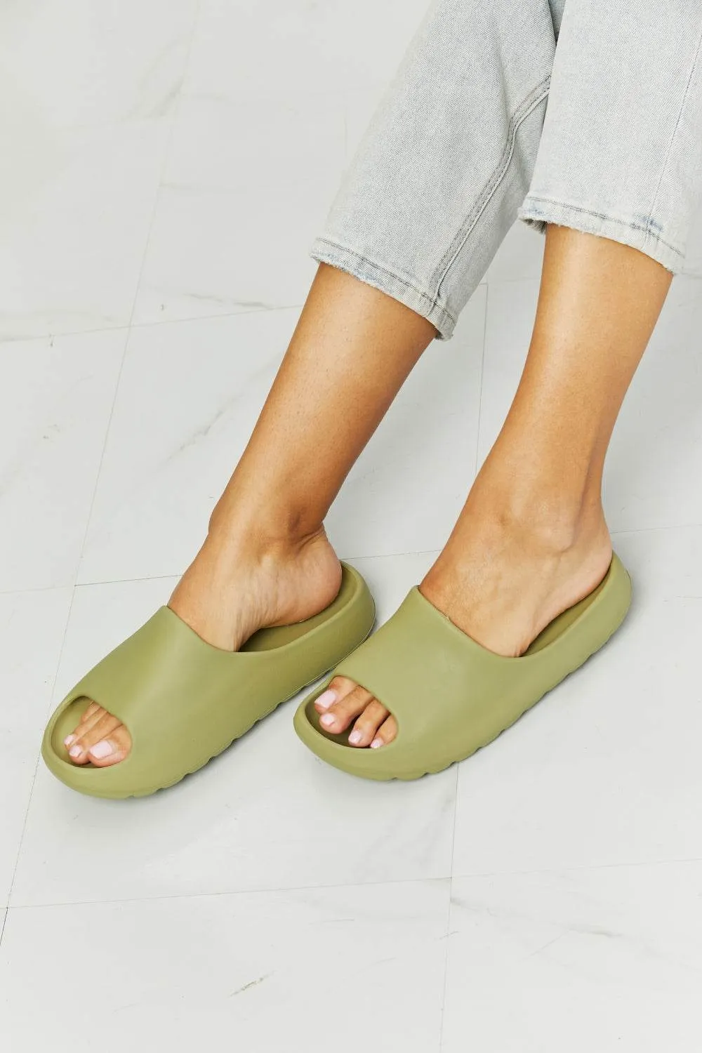 NOOK JOI In My Comfort Zone Women Slides in Green