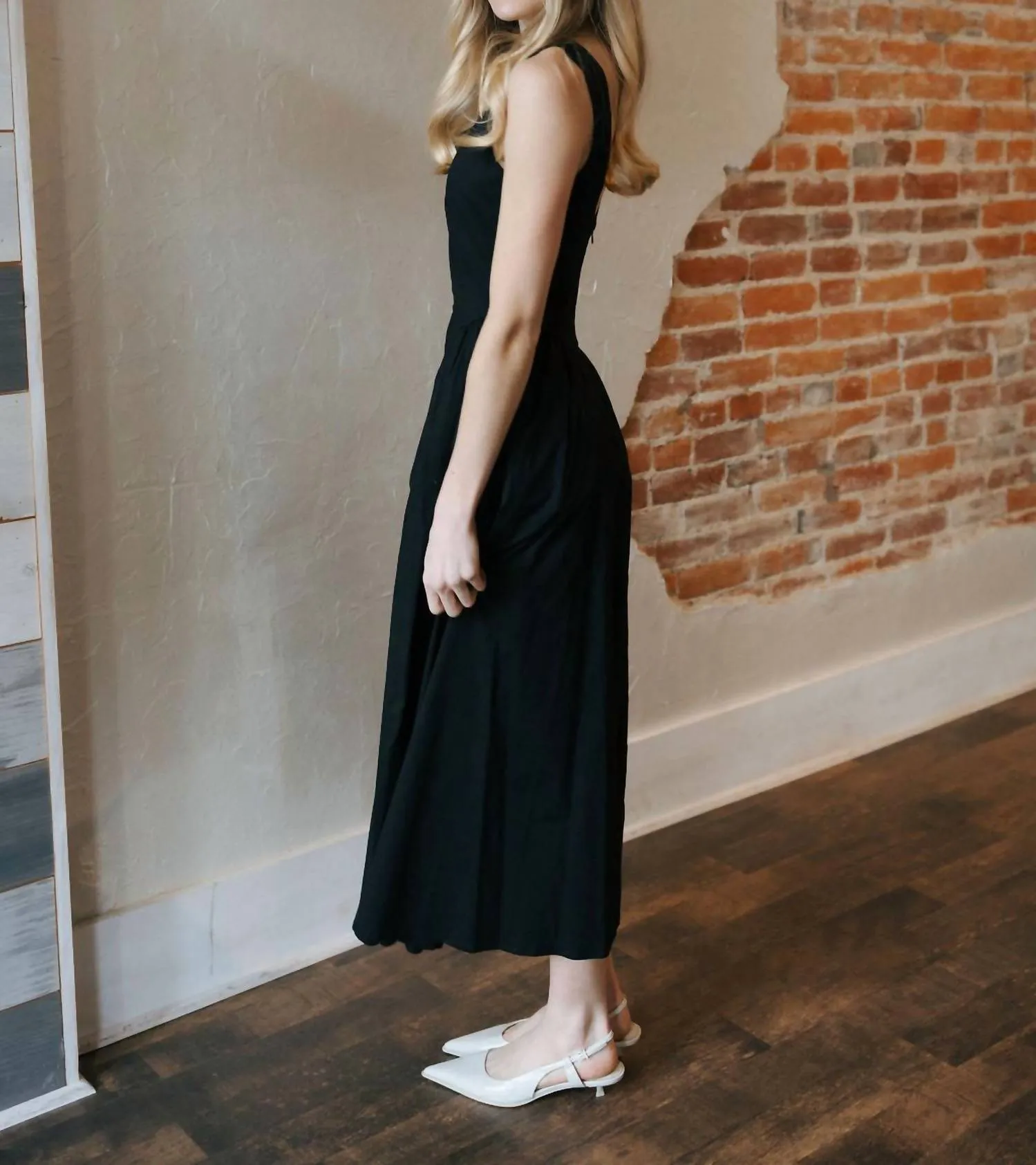 Poplin Sleeveless Midi Dress In Black