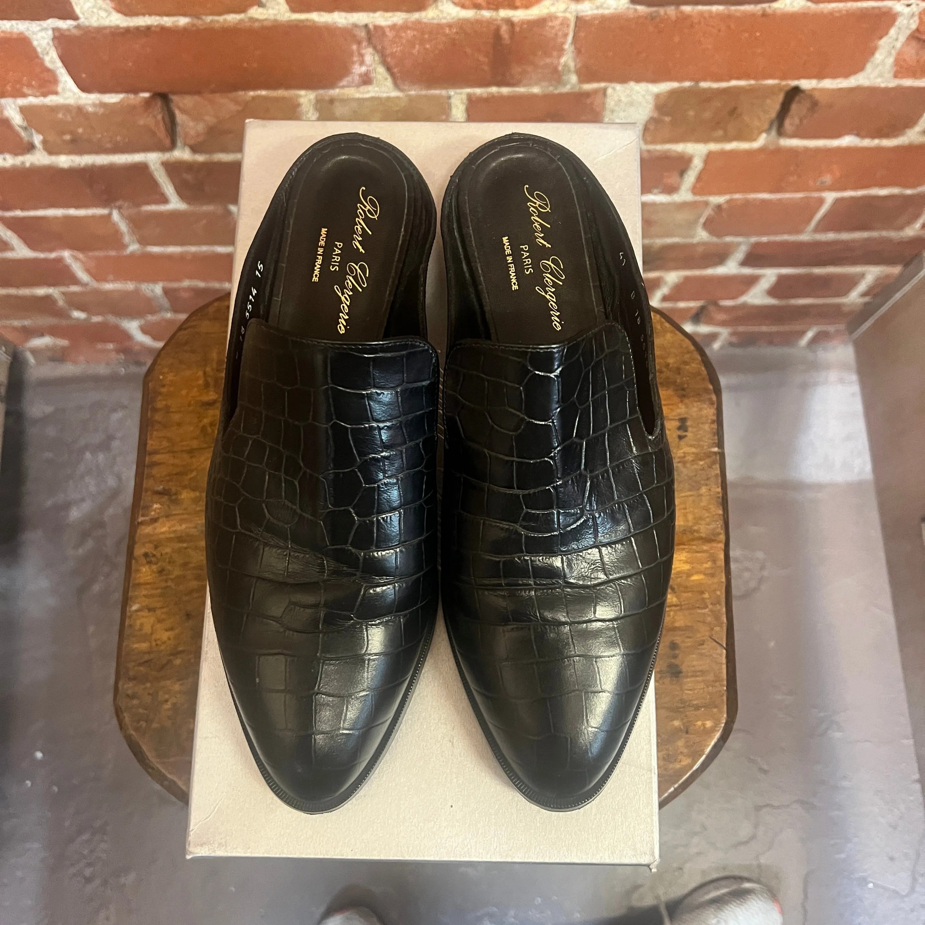 ROBERT CLERGIERE leather mules 41